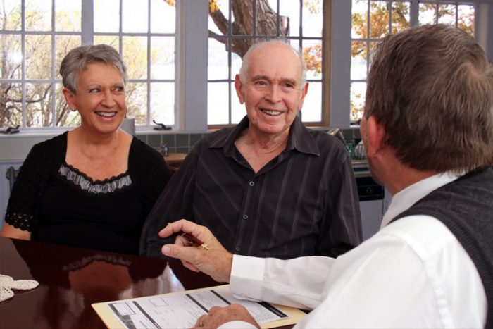 pre-planning-funeral-700×467